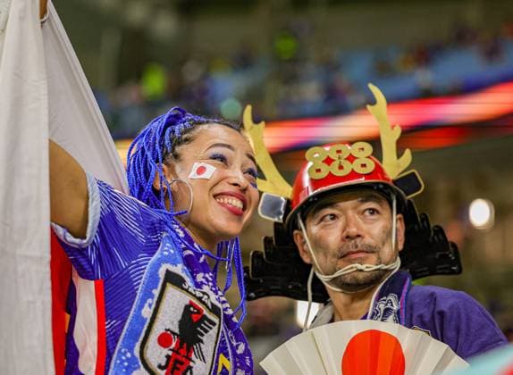Japan v Croatia 2022 FIFA World Cup, WM, Weltmeisterschaft, Fussball 05 12 2022. Round of 16 Japan fans during the 2022 FIFA World Cup Round of 16 match between Japan and Croatia at Al-Janoub Stadium, Al-Wakrah, Qatar on 5 December 2022. Editorial use only , Copyright: xNigelxKeenex PSI-16506-0010