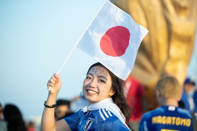 Japan v Croatia: Round of 16 - FIFA World Cup, WM, Weltmeisterschaft, Fussball Qatar 2022 Japan fans show their support outside the stadium prior to the FIFA World Cup Qatar 2022 Round of 16 match between Japan and Croatia at Al Janoub Stadium on December 05, 2022 in Al Wakrah, Qatar. Wakrah Qatar  Copyright: xAhmedxAwaadx originalFilename:awaad-notitle221205_nphNT.jpg