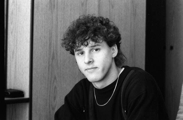 Dresden, historisch, Fußball, Dynamo Dresden, DDR-Oberliga, Saison 1987 88, Porträt Thomas Ritter, Spieler von 1985 bis 1989, Junioren-Europameister (U18) mit der DDR 1986 durch einen 3:1-Erfolg gegen Italien im Finale. Januar 1987. *** Dresden, historical, Soccer, Dynamo Dresden, GDR major league, Season 1987 88, Portrait Thomas Knight, Players from 1985 until 1989, Juniors European championship U18 with the GDR 1986 through a 3 1 Success against Italy in Final January 1987 Copyright: xSZ MarionxGröningx ! ACHTUNG Aufnahmedatum laut Beschriftung