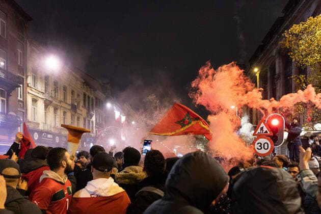 Moroccan fans celebrate in the center of Brussels, after a soccer game between the 1 8 final game between Morocco and Spain, at the FIFA 2022 World Cup, on Tuesday 06 December 2022. JAMESxARTHURxGEKIERE  x55348130x