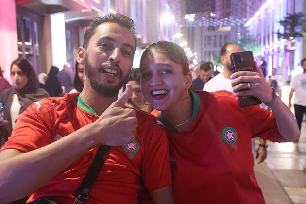 Morocco supporters - FIFA World Cup, WM, Weltmeisterschaft, Fussball Qatar 2022 Morocco fans celebrate after their team s victory against Spain in the 2022 Qatar World Cup Round of 16, in Doha, Qatar, on December 6, 2022. GoranxStanzl PIXSELL