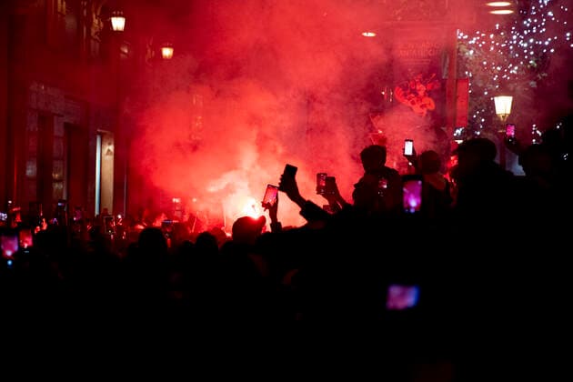 Celebration Of Morocco s Victory Against Spain In Barcelona Thousands of people take to the streets of Barcelona to celebrate the victory of the Moroccan national football team against Spain in the framework of the Qatar World Cup 2022. Fans have flown flags from Morocco and several Maghreb countries and lit flares and fireworks. In Barcelona, Catalonia, Spain on 6 December 2022. Barcelona Spain  Copyright: xAlbertxLlopx originalFilename:salame-celebrat221206_npevE.jpg