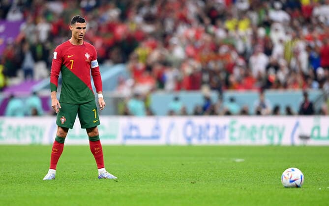 FOOTBALL World Cup 2022 Round of 16 Portugal Switzerland 06 12 2022 Cristiano Ronaldo Portugal prepares for his free kick