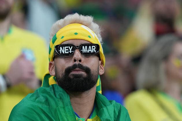 QAT, WM FIFA 2022, Viertelfinale, Kroatien vs Brasilien 09.12.2022, Education City Stadium, Doha, QAT, WM FIFA 2022, Viertelfinale, Kroatien vs Brasilien, im Bild Brasilianische Fans auf den Tribünen.. *** QAT, WM FIFA 2022, quarterfinal, Croatia vs Brazil 09 12 2022, Education City Stadium, Doha, QAT, WM FIFA 2022, quarterfinal, Croatia vs Brazil, in picture Brazilian fans on the stands nordphotoxGmbHx xBratic nph00250