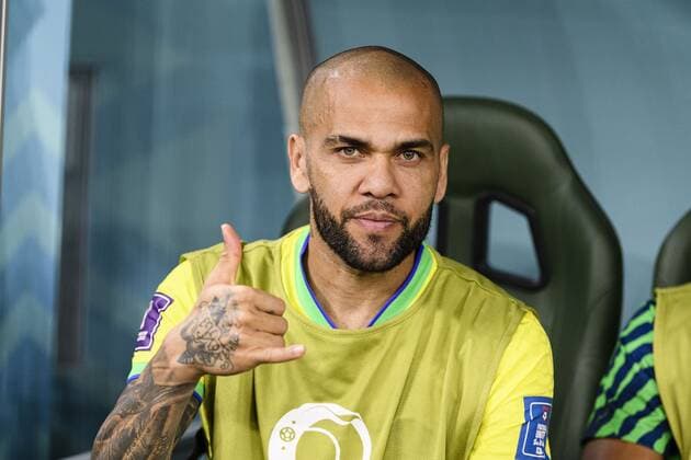 Football, Dani Alves plans his comeback after prison - Archive pictures