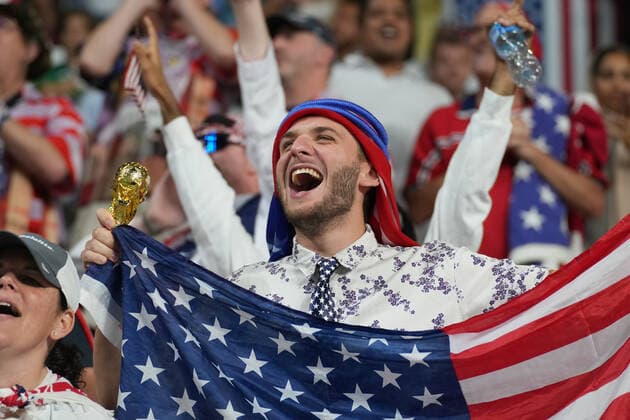 December 3, 2022, Al Rayyan, Qatar: AL RAYYAN, QATAR - DECEMBER 3: USA fans before a FIFA World Cup, WM, Weltmeisterschaft, Fussball Qatar 2022 Round of 16 match between Netherlands and USMNT at Khalifa International Stadium on December 3, 2022 in Al Rayyan, Qatar. Al Rayyan Qatar - ZUMAt139 20221203_zaa_t139_340 Copyright: xJohnxTodd IsixPhotosx