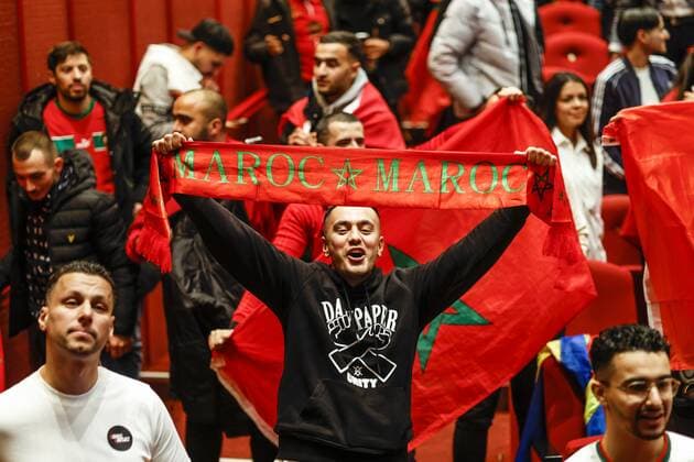 Supporters of the Moroccan football team cheer after Morocco and Portugal at the World Cup in Qatar in the Amsterdam Meervaart, The Netherlands, 10 December 2022. ANP BAS CZERWINSKI netherlands out - belgium out Amsterdam xVIxxIVx *** Supporters of the Moroccan football team cheer after Morocco and Portugal at the World Cup in Qatar in the Amsterdam Meervaart, The Netherlands, December 10, 2022 ANP BAS CZERWINSKI netherlands out belgium out Amsterdam xVIxxIVx 459209881 originalFilename: 0196376074st.jpg
