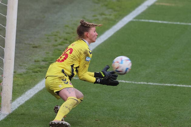 Sports 1 FC Cologne vs SC Freiburg, Football Women, 1 Bundesliga, Jasmin Pal 1 FC Cologne , Picture , 11 12 2022
