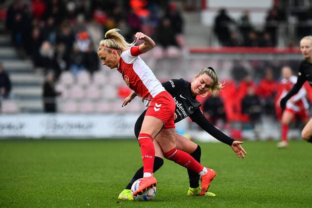 GERMANY, COLOGNE - DECEMBER 11, 2022: Mandy Islacker, Greta Stegemann. The match of Women Bundesliga 1.FC Koeln vs SC Freiburg  Copyright: xVITALIIxKLIUIEVx