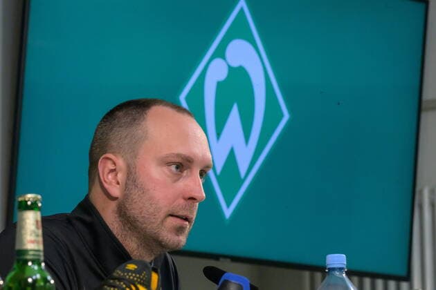 GER, 1 FBL, Werder Bremen mixed zone 09 12 2022, training ground at wohninvest WESERSTADION Platz 4 5, Bremen, GER, 1 FBL, Werder Bremen mixed zone mixed zone with OLE WERNER SV Werder Bremen coach sitting on podium in PK room nordphotoxGmbHxx xKokenge nph00001