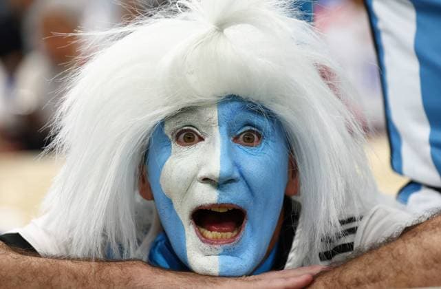 Doha, Qatar, 13th December 2022. Argentina fans during the FIFA World Cup, WM, Weltmeisterschaft, Fussball 2022 match at Lusail Stadium, Doha. Picture credit should read: David Klein Sportimage EDITORIAL USE ONLY. No use with unauthorised audio, video, data, fixture lists, club league logos or live services. Online in-match use limited to 120 images, no video emulation. No use in betting, games or single club league player publications. SPI-2097-0011