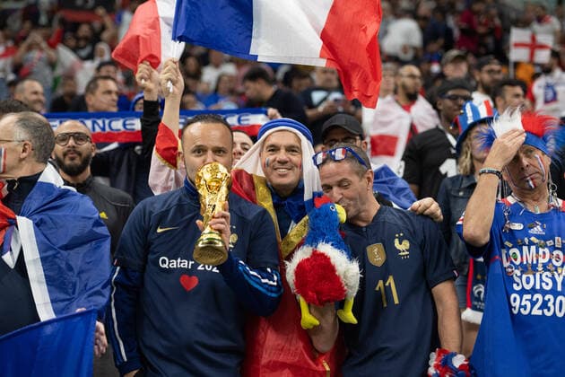 December 10, 2022, Al Khor, Qatar: AL KHOR, QATAR - DECEMBER 10: France fans cheer during a FIFA World Cup, WM, Weltmeisterschaft, Fussball Qatar 2022 Quarter-final game between France and England at Al Bayt Stadium on December 10, 2022 in Al Khor, Qatar. Al Khor Qatar - ZUMAt139 20221210_zaa_t139_003 Copyright: xStephenxNadler IsixPhotosx