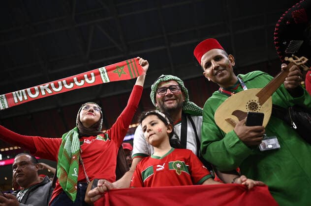 Foto Fabio Ferrari LaPresse 14 Dicembre 2022 Qatar - - Calcio - Mondiali 2022 Qatar - Francia vs Marocco - Semi Finale - Al-Bayt Stadium Nella foto: i tifosi del Marocco December 14, 2022 Qatar - Sport - Soccer - Qatar 2022- FIFA World Cup, WM, Weltmeisterschaft, Fussball - Francia vs Morocco - Group C - semi finals - Al-Bayt Stadium In the pic: Moroccans supporters  Copyright: xFabioxFerrari LaPressex
