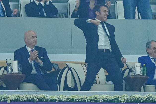 Sport Themen der Woche KW50 Sport Bilder des Tages Mandatory Credit: Photo by Javier Garcia Shutterstock (13661842bq) Emmanuel Macron, President of France celebrates the 2nd goal by Randal Kolo Muani as FIFA President Gianni Infantino looks on France v Morocco, FIFA World Cup, WM, Weltmeisterschaft, Fussball 2022, Semi Final, Football, Al Bayt Stadium, Al Khor, Qatar - 14 Dec 2022 Editorial Use Only France v Morocco, FIFA World Cup 2022, Semi Final, Football, Al Bayt Stadium, Al Khor, Qatar - 14 Dec 2022 Editorial Use Only  Copyright: xJavierxGarcia Shutterstockx 13661842bq
