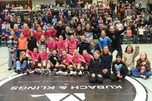 Sport Themen der Woche KW50 Sport Bilder des Tages TusSies Metzingen vs. VfL Oldenburg Handball, HBF, 8.Ligaspiel, Saison 2022 2023 , 17.12.2022 TusSies Metzingen vs. VfL Oldenburg Handball, HBF, 8.Ligaspiel, Saison 2022 2023 , 17.12.2022 Metzingen *** TusSies Metzingen vs VfL Oldenburg Handball, HBF, 8 league match, 2022 2023 season , 17 12 2022 TusSies Metzingen vs VfL Oldenburg Handball, HBF, 8 league match, 2022 2023 season , 17 12 2022 Metzingen Copyright: xEibner-Pressefotox EP_TBR