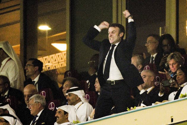 Bilder des Jahres 2022, Sport 12 Dezember Sport Themen der Woche KW50 Sport Bilder des Tages reaction de Emmanuel Macron - president de la Republique Francaise apres lke but de MBAPPE Kylian (FRA) FOOTBALL : Argentine vs france - Finale - Coupe du Monde Qatar 2022 - 18 12 2022 JBAutissier Panoramic 