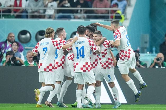 Croatia v Morocco: 3rd Place - FIFA World Cup, WM, Weltmeisterschaft, Fussball Qatar 2022 (20) GVARDIOL Josko of team Croatia celebrate with teammate after socre first goal during the FIFA World Cup Qatar 2022 3rd Place match between Croatia and Morocco at Khalifa International Stadium on 17 December 2022 in Doha, Qatar. Doha Qatar  Copyright: xAymanxArefx originalFilename:aref-notitle221217_npKGf.jpg