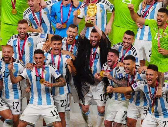 Mandatory Credit: Photo by Javier Garcia Shutterstock (13670815iw) Lionel Messi lifts the trophy after Argentina win the World Cup Argentina v France, FIFA World Cup, WM, Weltmeisterschaft, Fussball 2022, Final, Football, Lusail Stadium, Al Daayen, Qatar - 18 Dec 2022 Editorial Use Only Argentina v France, FIFA World Cup 2022, Final, Football, Lusail Stadium, Al Daayen, Qatar - 18 Dec 2022 Editorial Use Only Copyright: xJavierxGarcia Shutterstockx 13670815iw