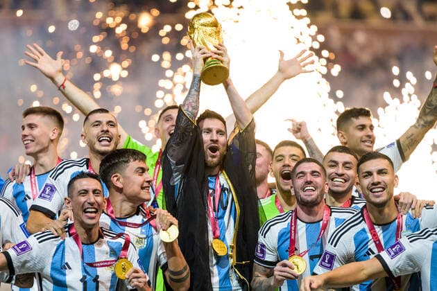 221218 Lionel Messi of Argentina lifts the FIFA World Cup Trophy after the FIFA World Cup 2022 final between Argentina and France on December 18, 2022 in Doha Photo Joel Marklund BILDBYRAN code JM JM0415 bbeng football football soccer fotball world cup football world cup football world cup 2022 fifa world cup 2022 final argentina france france champions world champions FIFA World Cup Champions Gold medalist jubilation celebration,  Copyright: JOELxMARKLUND BB221218JM177
