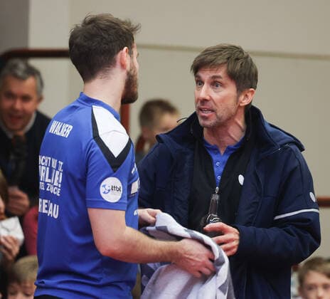 Samuel Walker and coach Slobodan Grujic Grenzau , TTC Zugbruecke Grenzau PSV Borussia Duesseldorf,, 10 Matchday, Table Tennis Bundesliga Men, 18 12 2022, TTC Zugrbuecke Grenzau PSV Borussia Duesseldorf,, 10 Matchday, Table Tennis Bundesliga Men, 18 12 2022, Photo EIBNER Joerg Niebergall Hoehr Grenzhausen Copyright: xJoergxNiebergall Eibner-Pressefox EP_JNL