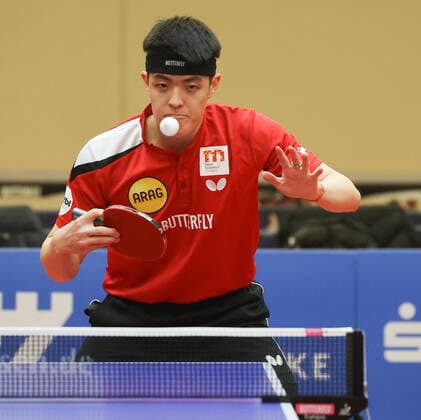 Dang Qiu Duesseldorf , TTC Zugbruecke Grenzau PSV Borussia Duesseldorf,, 10 Matchday, Table Tennis Bundesliga Men, 18 12 2022, TTC Zugrbuecke Grenzau PSV Borussia Duesseldorf,, 10 Matchday, Table Tennis Bundesliga Men, 18 12 2022, Photo EIBNER Joerg Niebergall Hoehr Grenzhausen Copyright: xJoergxNiebergall Eibner-Pressefox EP_JNL