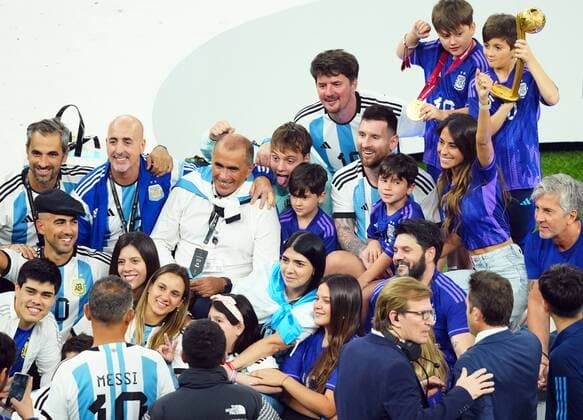 Mandatory Credit: Photo by Javier Garcia Shutterstock (13670815jv) Lionel Messi of Argentina poses for a photo with friends and family Argentina v France, FIFA World Cup, WM, Weltmeisterschaft, Fussball 2022, Final, Football, Lusail Stadium, Al Daayen, Qatar - 18 Dec 2022 Editorial Use Only Argentina v France, FIFA World Cup 2022, Final, Football, Lusail Stadium, Al Daayen, Qatar - 18 Dec 2022 Editorial Use Only Copyright: xJavierxGarcia Shutterstockx 13670815jv
