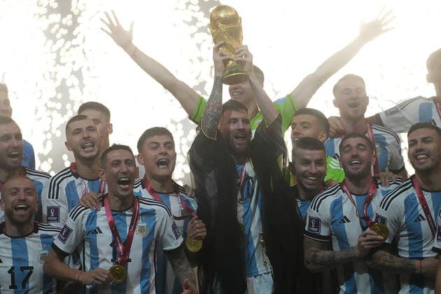 18 12 2022, Lusail Iconic Stadium, Doha, QAT, World Cup FIFA 2022, Final, Argentina vs France, in picture The Argentine team is World Champion 2022, Argentina s forward Lionel Messi holds the World Cup trophy in his hands Doha Lusail Iconic Stadium Qatar  eu-images-506