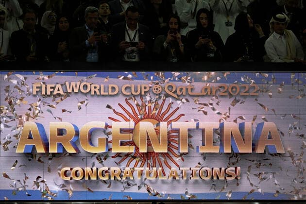 18th December 2022; Lusail Iconic Stadium, Lusail, Qatar; FIFA World Cup, WM, Weltmeisterschaft, Fussball Football Final Argentina versus France; A large banner proclaims Argentina as the winner of the 2022 World Cup final  ActionPlus12459873 DiaEsportivo