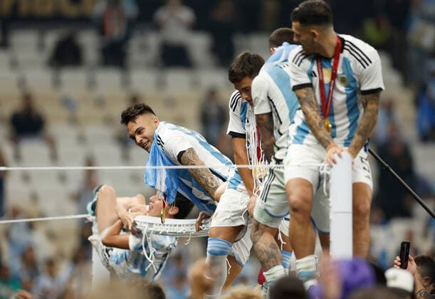 (221218) -- LUSAIL, Dec. 18, 2022 -- Players of Argentina celebrate after the awarding ceremony of the 2022 FIFA World Cup, WM, Weltmeisterschaft, Fussball at Lusail Stadium in Lusail, Qatar, Dec. 18, 2022. ) (SP)QATAR-LUSAIL-2022 WORLD CUP-FINAL-ARG VS FRA WangxLili 