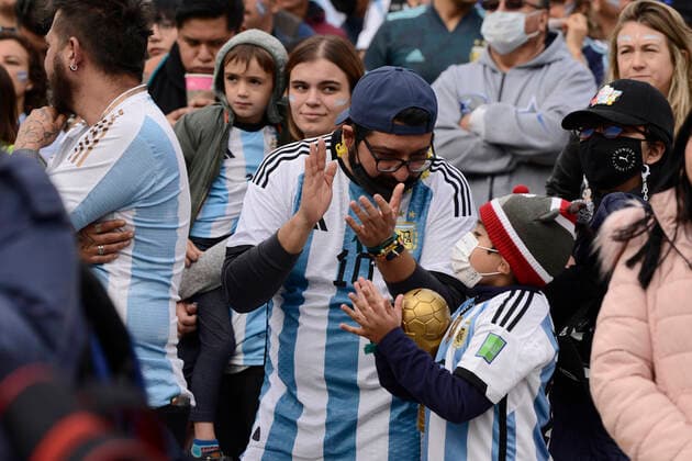 Fans Celebrate Argentina As FIFA World Champion December 18, 2022, Mexico City, Mexico: Argentine fans attend the FIFA Fan Fest at the Monument to the Revolution to support their team in the FIFA World Cup, WM, Weltmeisterschaft, Fussball final against the French team. on December 18, 2022 in Mexico City, Mexico. (Photo by Carlos Tischler Eyepix Group) Copyright: xCarlosxTischler xEyepixxGroupx CT_18122022_84300