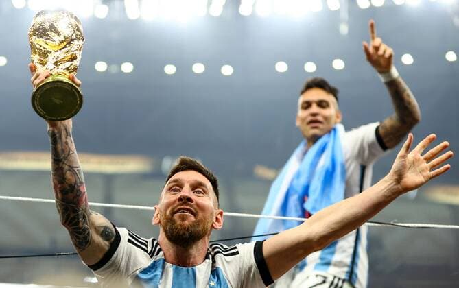 Mandatory Credit: Photo by Kieran McManus Shutterstock (13670809jt) Lionel Messi of Argentina celebrates with the trophy Argentina v France, FIFA World Cup, WM, Weltmeisterschaft, Fussball 2022, Final, Football, Lusail Stadium, Al Daayen, Qatar - 18 Dec 2022 Editorial Use Only Argentina v France, FIFA World Cup 2022, Final, Football, Lusail Stadium, Al Daayen, Qatar - 18 Dec 2022 Editorial Use Only Copyright: xKieranxMcManus Shutterstockx 13670809jt
