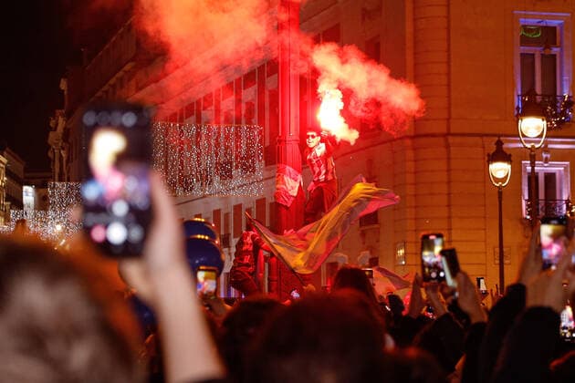 Argentina s supporters celebrate the victory in the Football World Cup Qatar 2022 in the Puerta del Sol of Madrid. December 18, 2022. (2022121830)