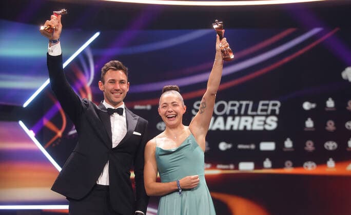Baden Baden , Sportsman of the Year 2022 , from left Sportsman of the Year Niklas Kaul Sportswoman of the Year , Gina Lückenkemper