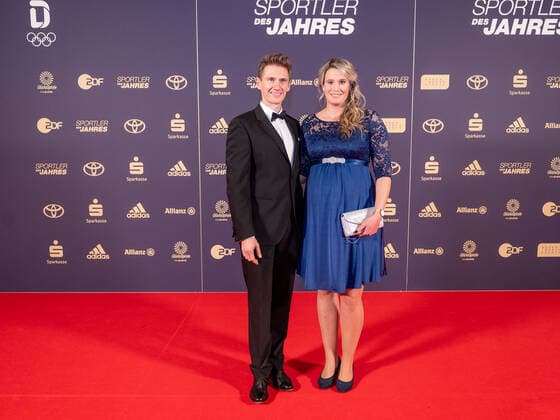 Natalie Geisenberger with husband Markus Scheer, athlete of the year, awarding the honor in 2022, 18 12 2022, Eibner Pressefoto Sascha Walther athlete of the year, awarding the honor in 2022, 18 12 2022 Baden Baden. Copyright: xEibner-Pressefotox EP_EER