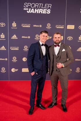 Lukas Dauser gymnast, silver on parallel bars WM2022 Olympia 2021 left, Quirin Friedel press spokesman SpVgg Unterhaching right, sportsman of the year, awarding the honor in 2022, 18 12 2022, Eibner press photo Sascha Walther sportsman of the year, awarding the honor in 2022, 18 12 2022 Baden Baden Copyright: xEibner-Pressefotox EP_EER