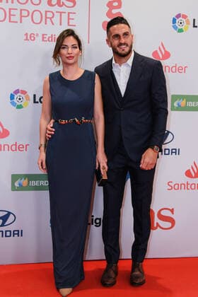 December 20, 2022, MADRID, MADRID, SPAIN: Koke Resurreccion, football player of Atletico de Madrid and his girlfriend, Beatriz Espejel, pose for a photo during the 16th edition of the As Sports Awards at The Westin Palace on December 20, 2022 in Madrid, Spain. MADRID SPAIN - ZUMAa181 20221220_zaa_a181_061 Copyright: xIrinaxR.xHipolitox