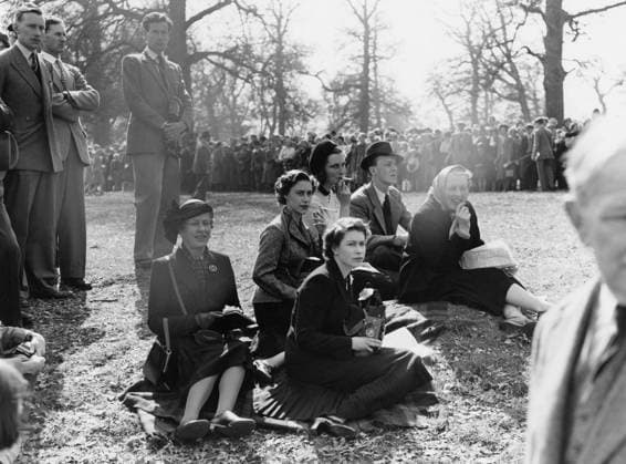 Queen Elizabeth II Badminton Princess Margaret; Queen Elizabeth II; Peter Townsend (behind left, standing) April 1953 Great Britain  Copyright: xTopFotox 0200896