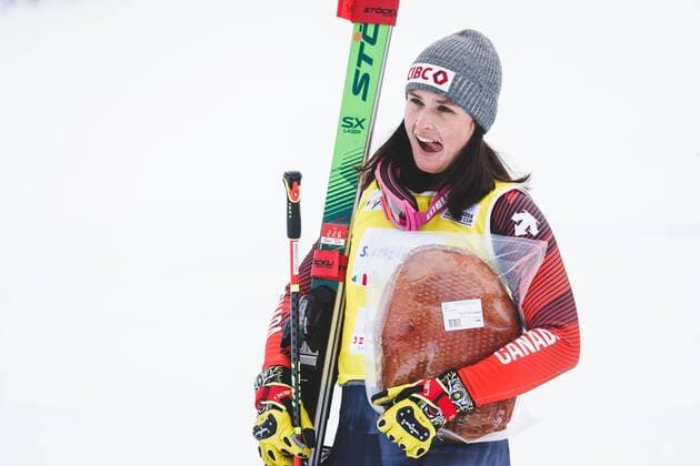 Bilder des Jahres 2022, Sport 12 Dezember Sport Themen der Woche KW51 Sport Bilder des Tages FREE STYLE - FIS SX WC Innichen INNICHEN,ITALY,21.DEC.22 - FREESTYLE SKIING - FIS World Cup, Ski Cross, ladies, men. Image shows Marielle Thompson (CAN).  GEPAxpictures xDanielxGoetzhaber
