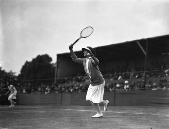 Miss Helen Wills playing at the Beckenham Tennis Tournament . 1927 United Kingdom England  Copyright: xTopFotox EU006979