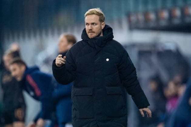 21 12 2022, Schaffhausen, Wefox Arena, Women s Champions League Zurich vs Arsenal, head coach Jonas Eidevall Arsenal Schaffhausen Wefox Arena Schaffhausen Switzerland  Copyright: xJustPictures.ch JustPicturesPlusx