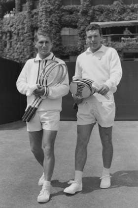 PHILLIPS MOORE OF AUSTRALIA AND NICOLA PIETRANGELI WALK AT WIMBLEDON LAWN TENNIS CHAMPIONSHIPS 28 JUNE 1961  Copyright: xTopFotox IPU416494