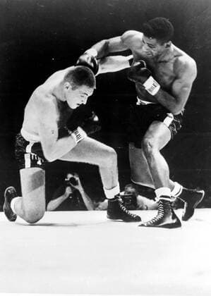 BOXING TOM MCNEELEY WITH FLOYD PATTERSON IN TORONTO 7 DECEMBER 1961  Copyright: xTopFotox IPU426158