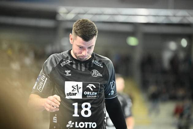 Handball I Men I Season 2022 2023 I DHB Cup I Round of 16 I SG BBM Bietigheim THW Kiel I 22 12 2022 Niclas Ekberg 18, THW Kiel Bietigheim Bissingen EgeTrans Arena Baden Württemberg Germany Copyright: xLobeca Krausex