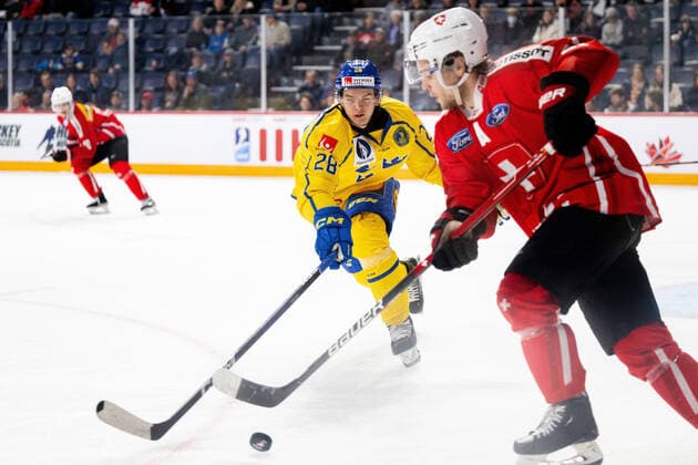 Sport Themen der Woche KW51 Sport Bilder des Tages 221223 Simon Robertsson of Sweden during the friendly under-20 Ice hockey, Eishockey game between Sweden and Switzerland on December 23, 2022 in Halifax. Photo: Simon Hastegard BILDBYRAN kod SH SH0380 ishockey ice hockey jvm junior-vm u20 2023 iihf world junior championship world juniors träning practice training sverige sweden schweiz switzerland bbeng *** 221223 Simon Robertsson of Sweden during the friendly under 20 ice hockey game between Sweden and Switzerland on December 23, 2022 in Halifax Photo Simon Hastegard BILDBYRAN code SH SH0380 ishockey ice hockey jvm junior vm u20 2023 iihf world junior championship world juniors training practice training sweden sweden switzerland bbeng,  Copyright: SIMONxHASTEGARD BB221223SH080