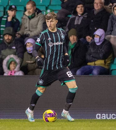 28th December 2022; Easter Road, Edinburgh, Scotland: Scottish Premiership Football, Hibernian versus Celtic; Rocco Vata on the ball  ActionPlus12461768 VagelisxGeorgariou