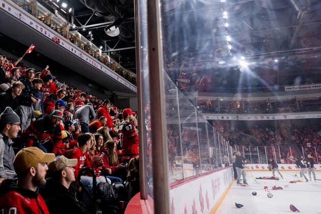 221228 Fans of Canada celebrate the 5 1 goal by Connor Bedard , not pictured, during the 2023 IIHF World Junior Championship game between Canada and Germany on December 28, 2022 in Halifax Photo Simon Hastegard BILDBYRAN kod SH SH0389 ishockey ice hockey jvm junior vm u20 2023 iihf world junior championship world juniors canada kanada tyskland germany bbeng publik hattrick,  Copyright: SIMONxHASTEGARD BB221228SH106