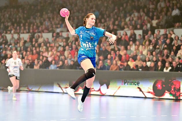 Handball I women I season 2022 2023 I 1 HBF I 10 matchday I Buxtehuder SV BSV Sachsen Zwickau I 30 12 2022 Liv Süchting 2, Buxtehuder Sportverein during a jump shot Hamburg Sporthalle Hamburg Hamburg Germany Copyright: xLobeca WolfxGebhardtx