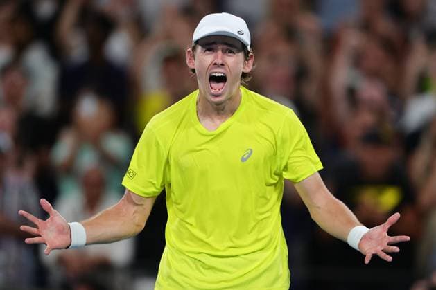 Sport Themen der Woche KW01 Sport Bilder des Tages Alex de Minaur of Australia reacts after defeating Rafael Nadal of Spain in the Group D match during United Cup at Ken Rosewall Arena, Sydney Olympic Park Tennis Centre, Sydney, Australia on 2nd January 2023. Copyright: xPeterxDovganx 35100393