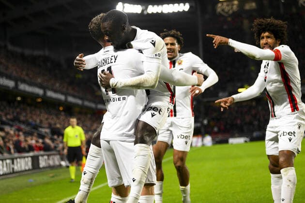 joie des joueurs de Nice apres le but de Ross Barkley (Nice) Nicolas Pepe (Nice) Dante (Nice) FOOTBALL : Rennes vs Nice - Ligue 1 Uber Eats - 02 01 2023 JBAutissier Panoramic 