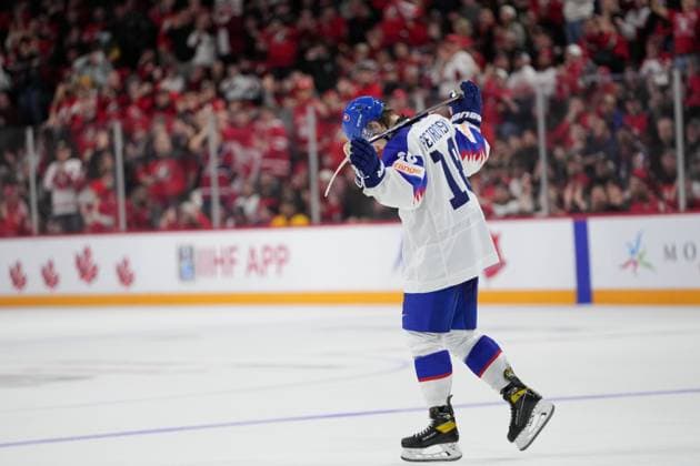 January 2, 2023, Halifax, NS, Canada: Slovakia s Servac Petrovsky reacts after missing a shot on net during overtime of IIHF World Junior Hockey Championship quarterfinal action against Canada in Halifax, Monday, Jan. 2, 2023. Servac Petrovsky  - ZUMAc35_ 20230102_zaf_c35_119 Copyright: xDarrenxCalabresex